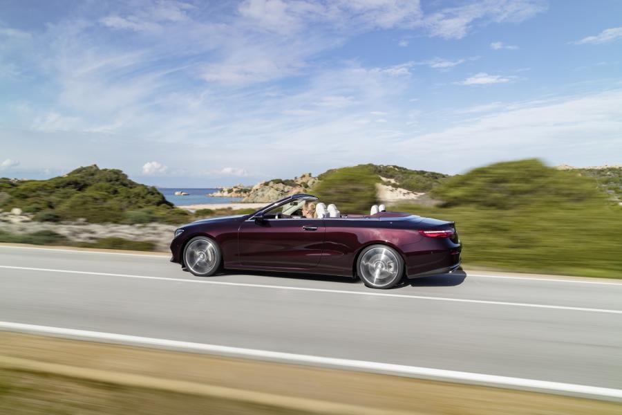  Mercedes-Benz E400 Cabriolet 25th Anniversary 2017 года  (WW) (фото 9 из 44)